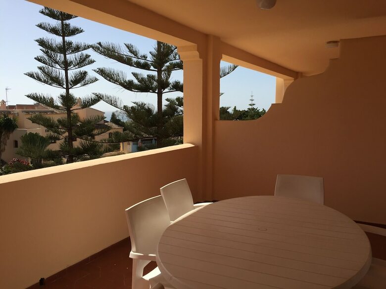 Aparthotel Apartamentos El Toro