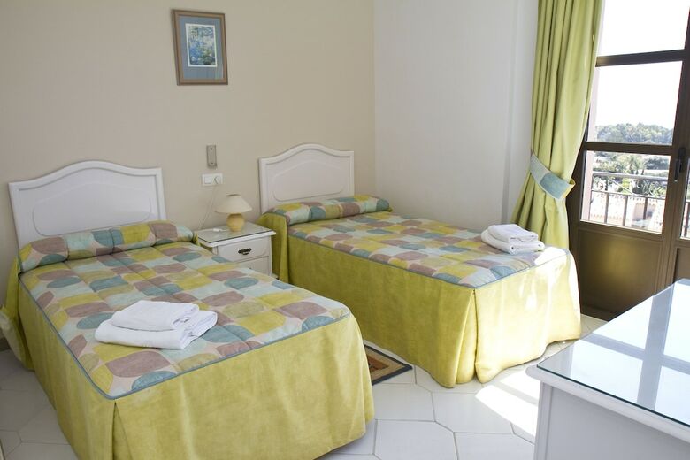 Aparthotel Apartamentos El Toro