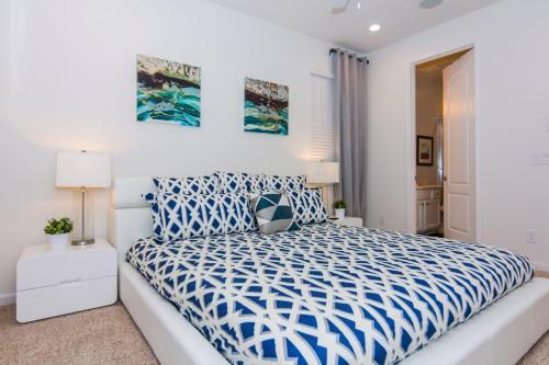 Dream Vacation Home 15 Min To Disney Bv577