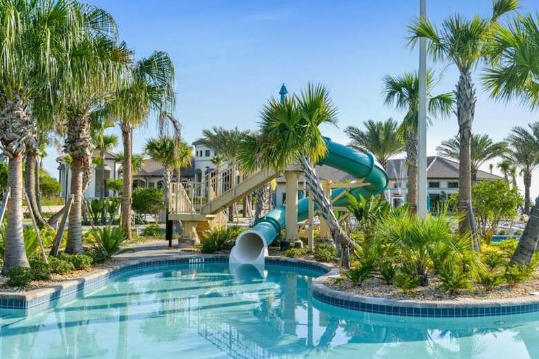 Modern Star Wars Vacation Home Cg1593