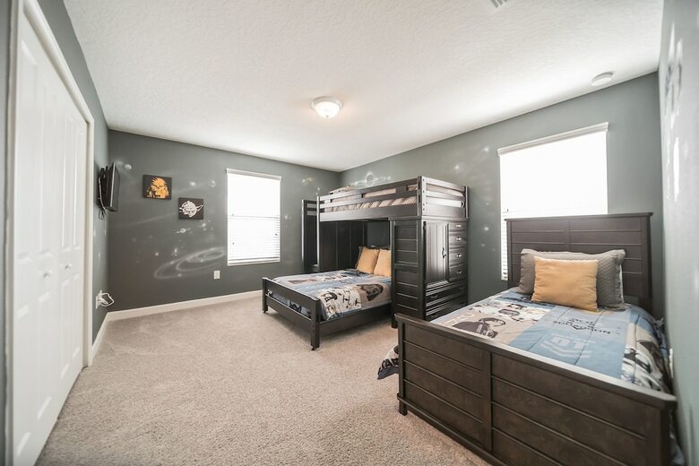 Modern Star Wars Vacation Home Cg1593