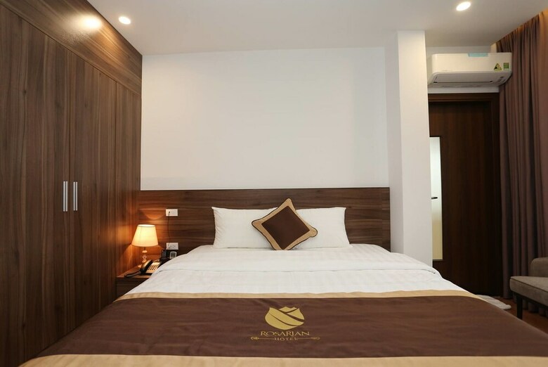 Rosarian Hotel
