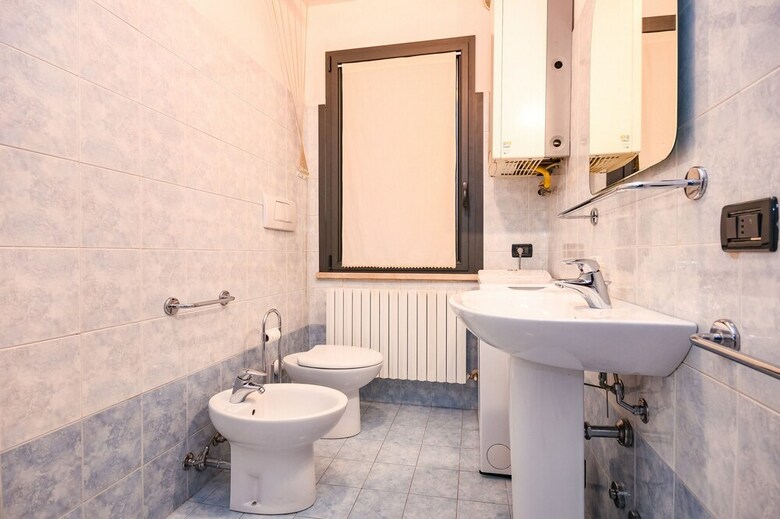 Desenzanoloft: Yellow Apartment