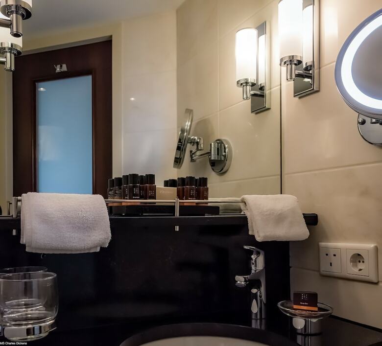 Hotel Select Ms Charles Dickens - D�sseldorf