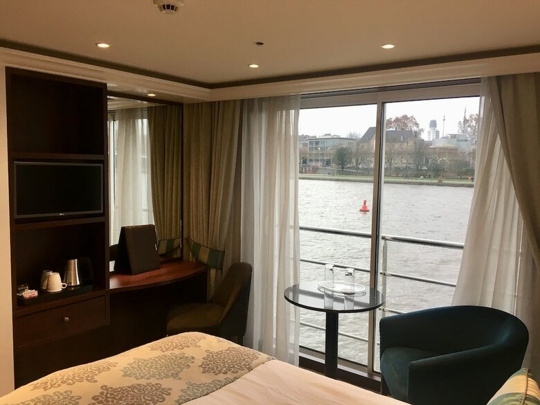 Hotel Select Ms Charles Dickens - D�sseldorf
