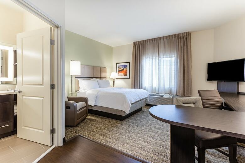 Aparthotel Candlewood Suites Davenport