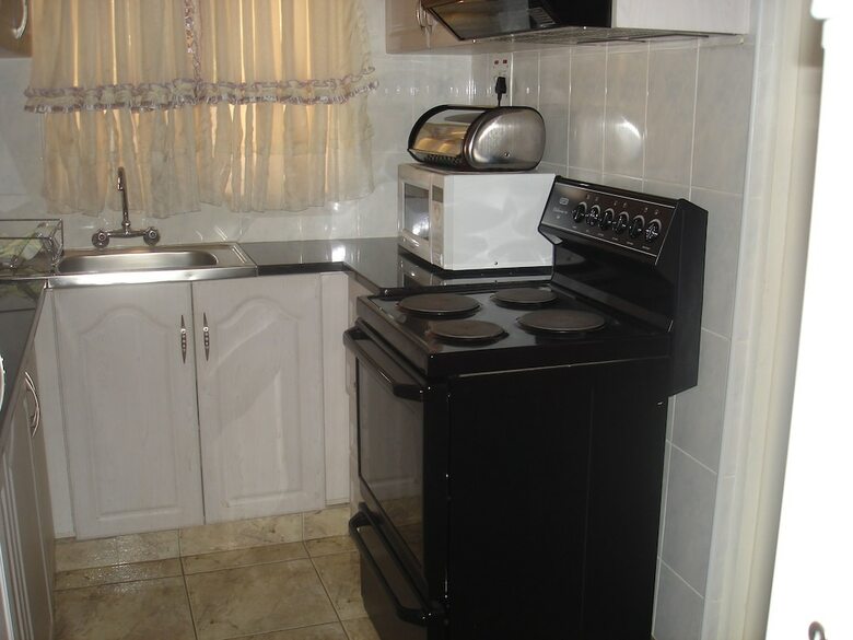 Hotel Iqhayiya Guest House