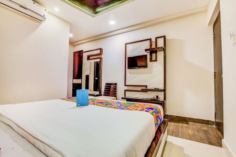 Fabhotel Empark