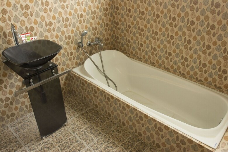 Hotel Oyo 417 Bama Guesthouse