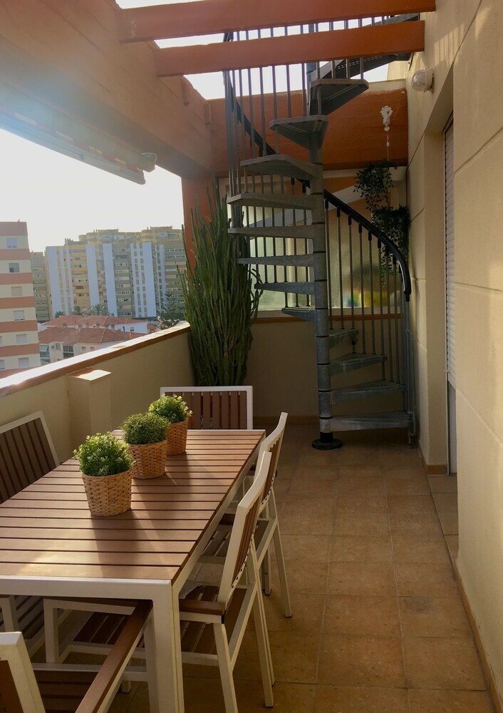 Apartamentos Sur Suites Atico La Paloma