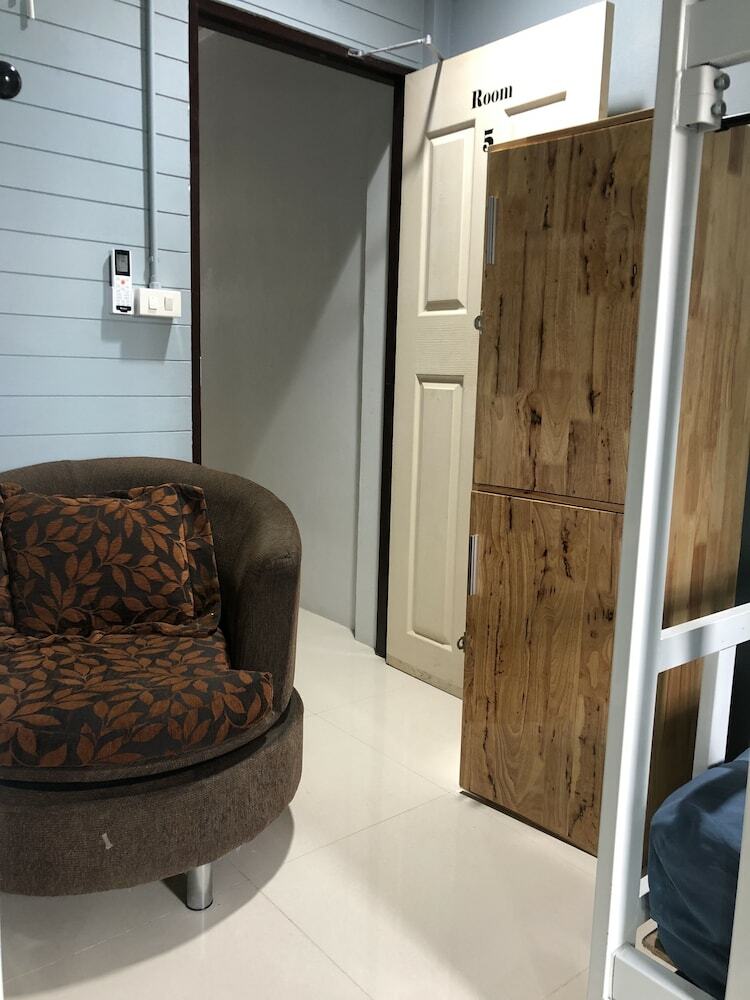 Hostal Oyo 692 Nakara Ayutthaya