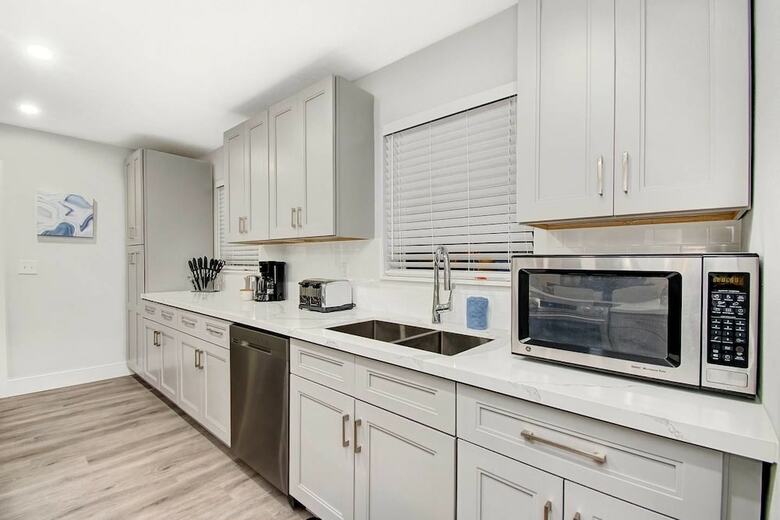 Comfortable Luxurious Home Min To Beach W/hottub