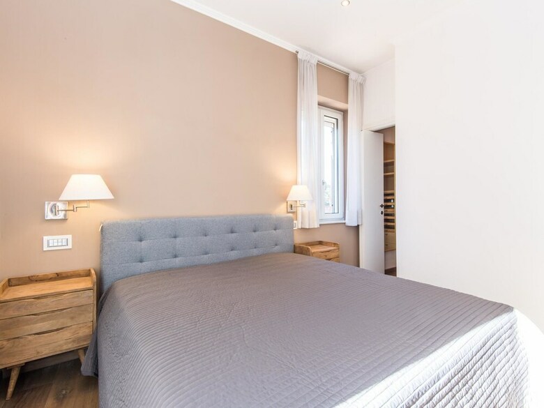 Rsh Barberini Luxury Modern Terrace Apartment