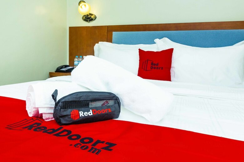 Hotel Reddoorz Premium @ Mabolo Cebu 2