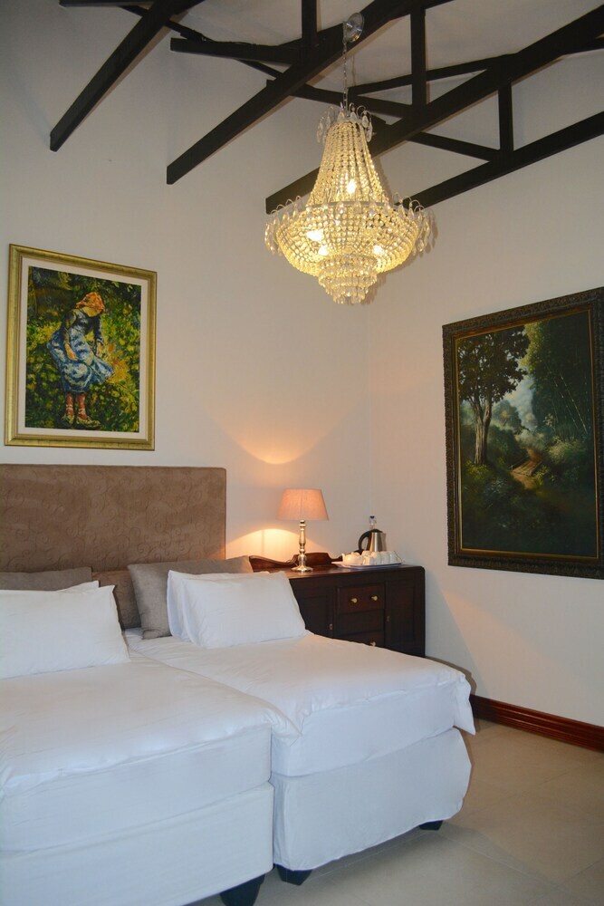 Villa R'new Pecan Farm & Wellness Centre