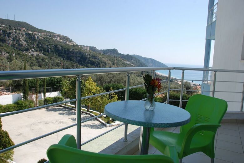 Hh Boutique Hotel