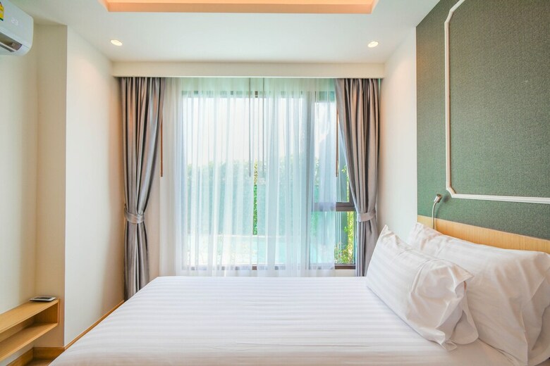 Hotel The Aristo Beach Resort ( Surin )