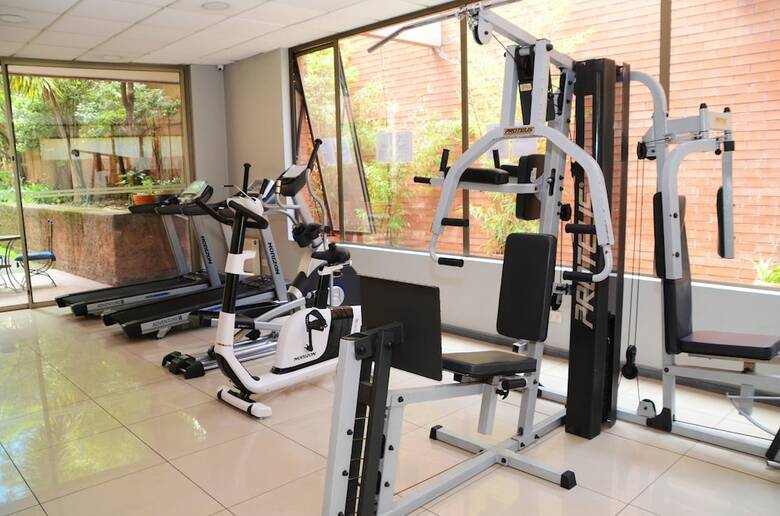 Aparthotel International Suites