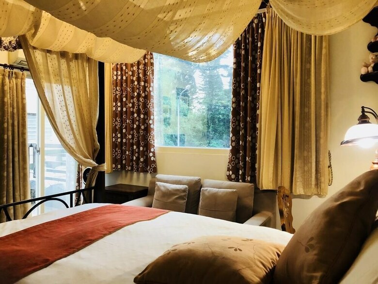 Bed & Breakfast Corner Love Homestay