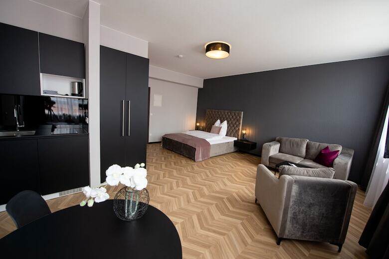 Hotel V Business Living Appartment