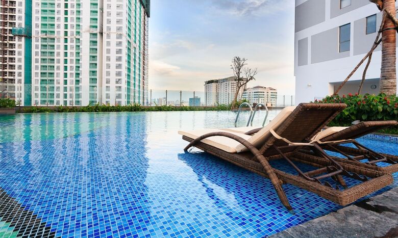 The Milky Way River Gate Apartment