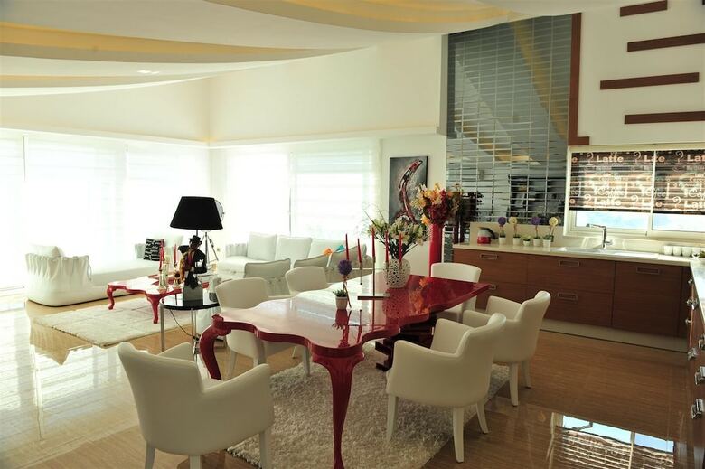 Hotel Elite Luxury Suite & Spa