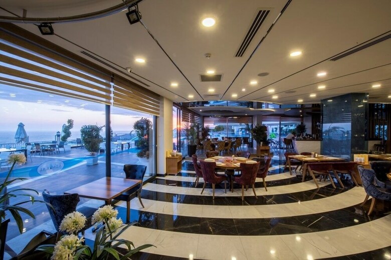 Hotel Elite Luxury Suite & Spa