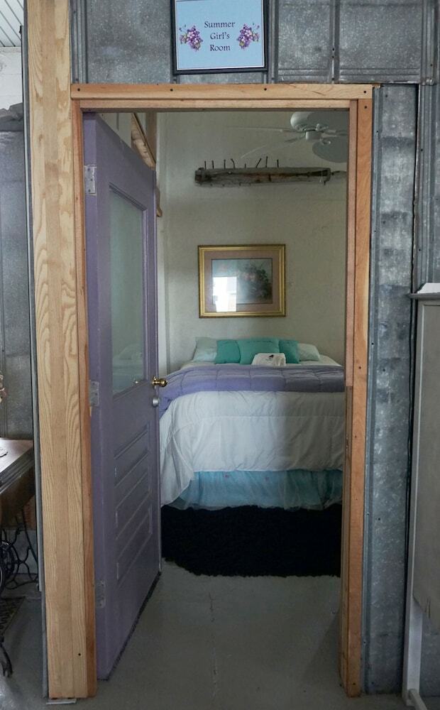 Bed & Breakfast The Purple Martin Inn