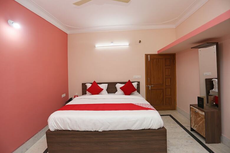 Oyo 28631 Hotel Parbati International