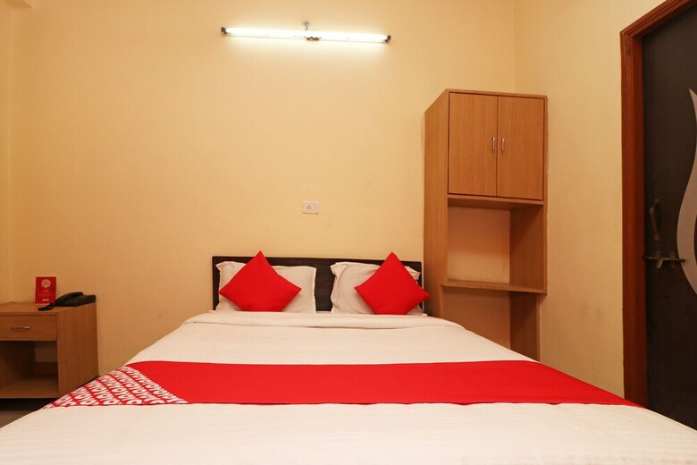 Oyo 27929 Hotel Cristal Park