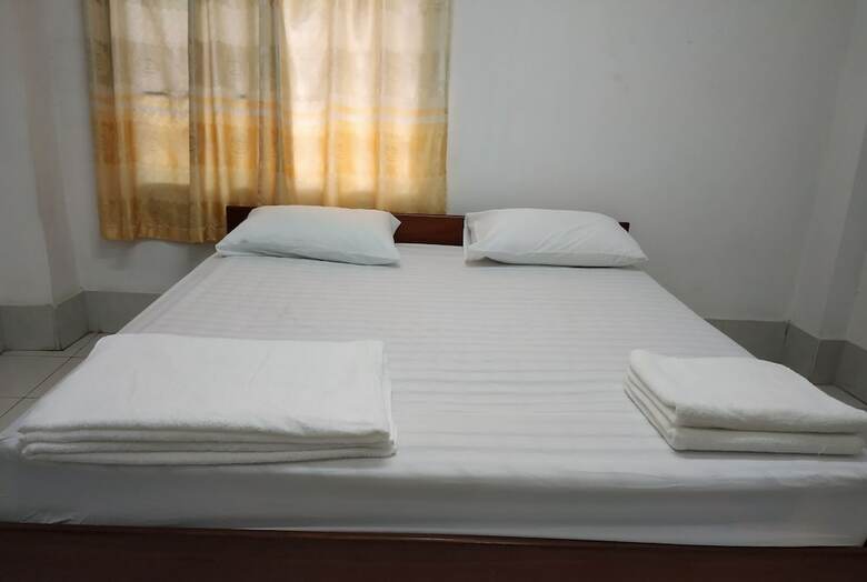 Hotel Baaris Residency & Apartment