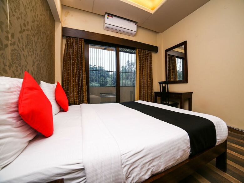 Hotel Capital O 928 Villa@43