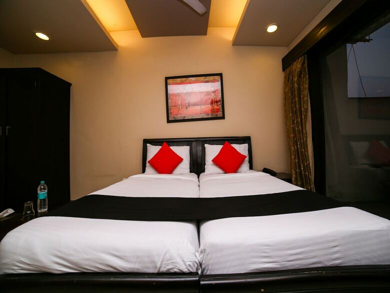 Hotel Capital O 928 Villa@43