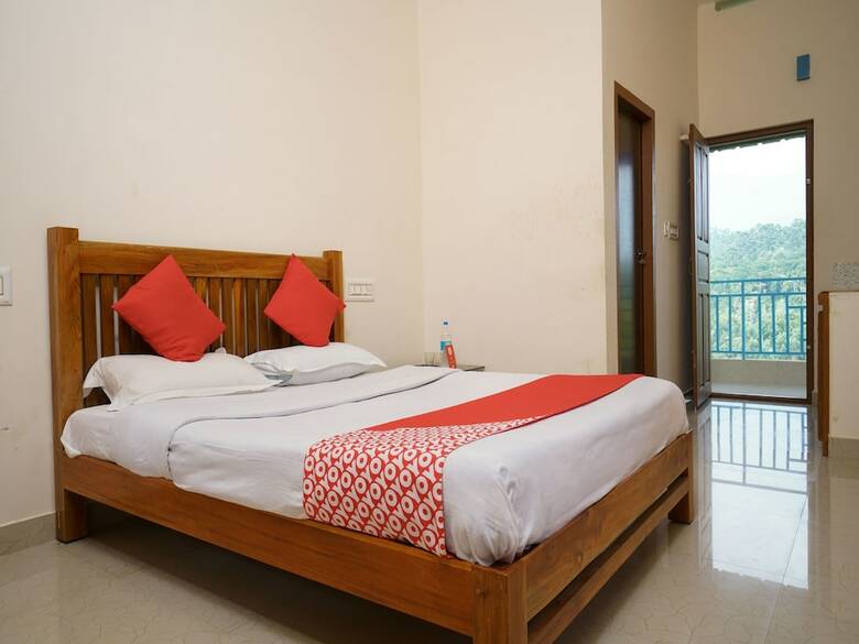 Hotel Oyo 13548 Leaf Garden Cottage