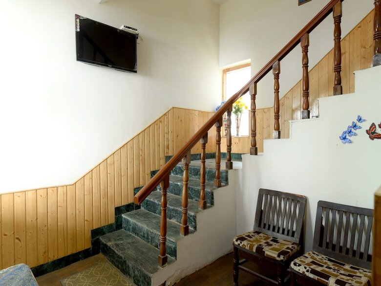 Hotel Oyo 18555 Yogesh Cottage Manali