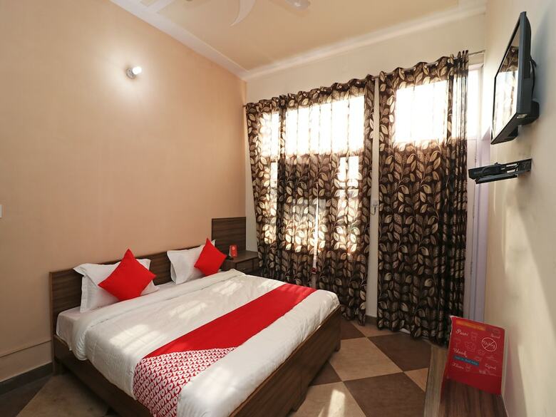 Hotel Oyo 23246 Mann Bed And Breakfast