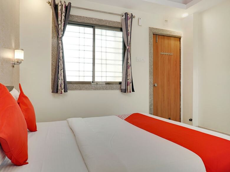 Hotel Oyo 13902 Orient Bay Inn