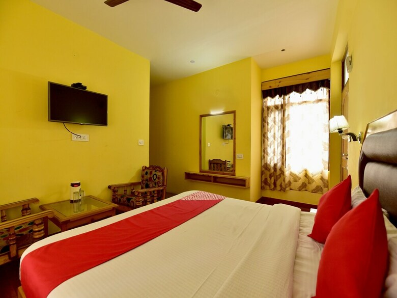 Hotel Oyo 23130 Radhika Cottage