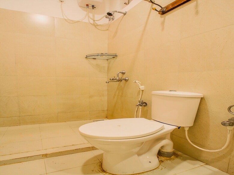 Hotel Oyo 27015 Gorbandh Vatika