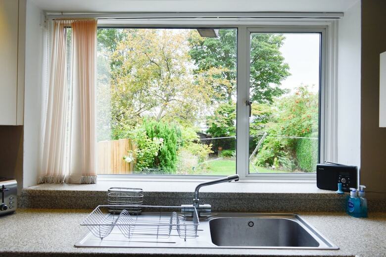 3 Bedroom Family Home With Garden