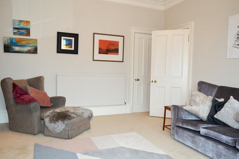 3 Bedroom Family Home With Garden