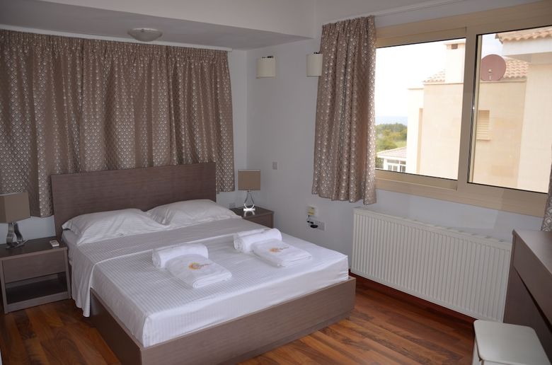 Anthorina Villa 15