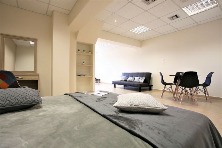 Apartamentos Gk Airport Suites