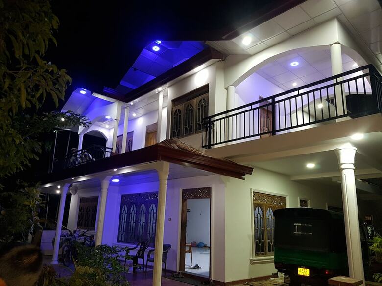 Hotel Amada Lake View Homestay