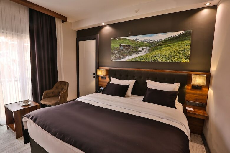 Hotel Azra Suite Otel