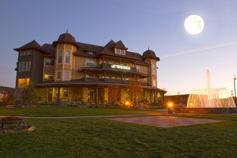 Hotel The Springs Resort & Spa