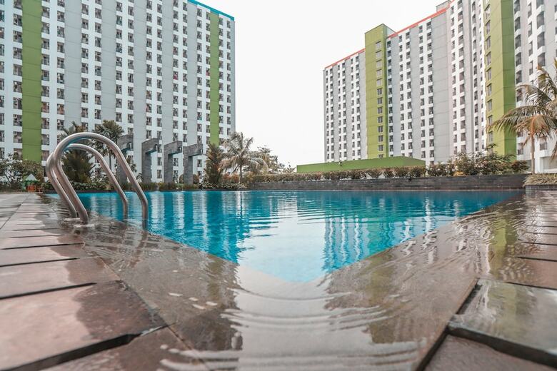 Hotel Oyo 498 Green Lake View Ciputat