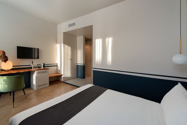 Posada Velvet Grey Boutique Hotel