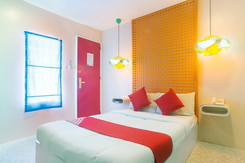 Hotel Oyo 155 Europa Breakfast And Bed
