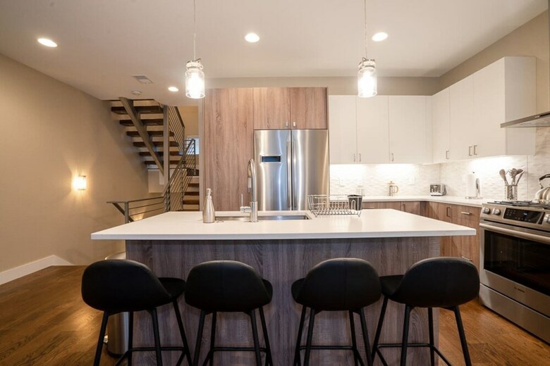 Mid Mod Manor A Sophisticated Townhouse Golden Triangle